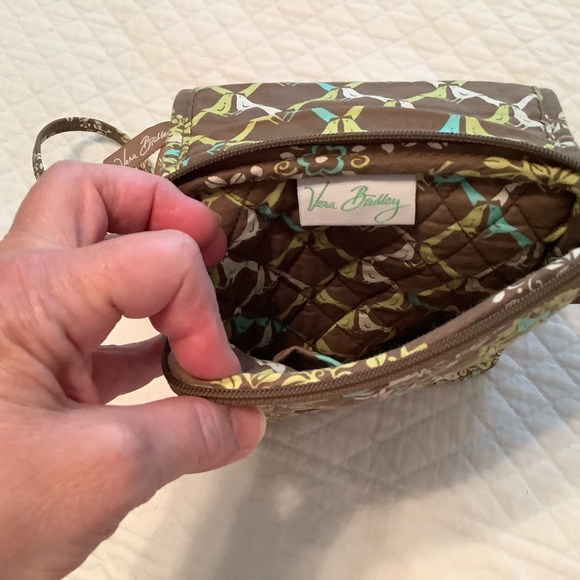 Vera Bradley Crossbody Bag - Picture 5 of 5